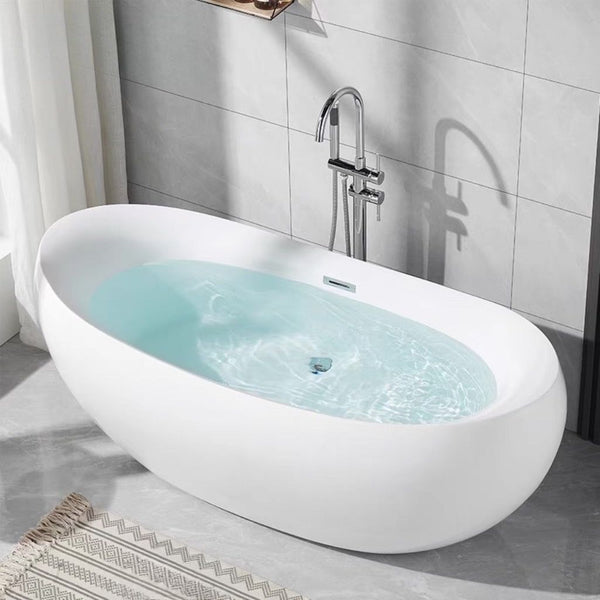 BRITT Free-standing Acrylic Bathtub