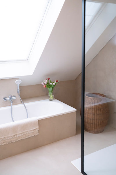 "TOBY"  Built-In (Drop-In) Acrylic Bathtub