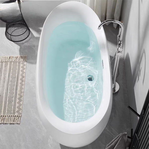 BRITT Free-standing Acrylic Bathtub